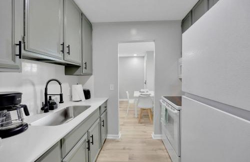 Jacksonville Beach Apartamento | SMV Coastal Retreat Near Shore