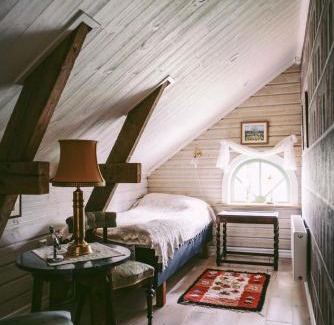 Kristinehamn Casa | Snällfäll Country living - Åkerbo gård charmigt renoverad flygel