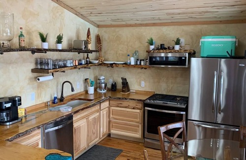 Northeast Heights Casa | SneakAway in Albuquerque