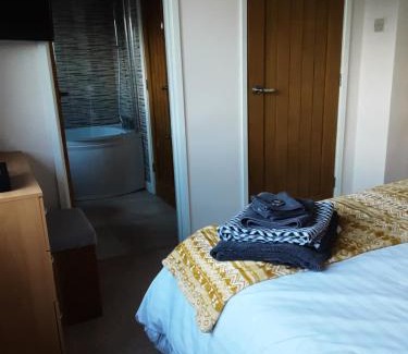 Frome Cama Y Desayuno | Snoozefrome
