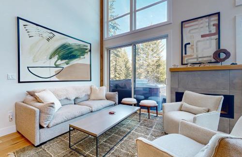 Hyak Casa | Snoqualmie Pass Mountain Retreat