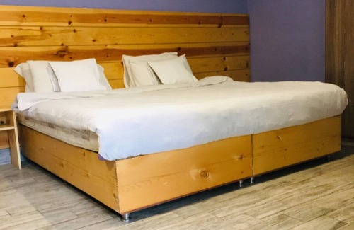 Loralai District Hotel | Snow Crest Lodges