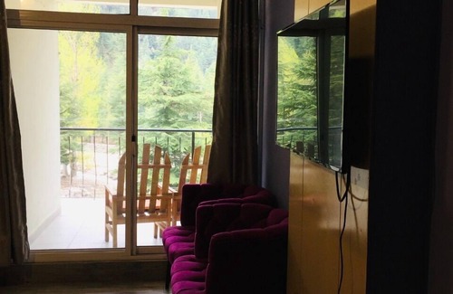 Loralai District Hotel | Snow Crest Lodges