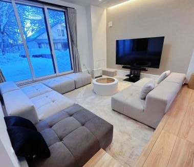 Iimori Casa | Snow Face