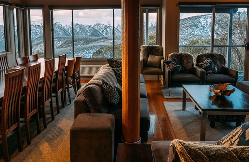 Falls Creek Chalet De Esquí | La caída de la nieve en Crows Nest, de Falls Creek