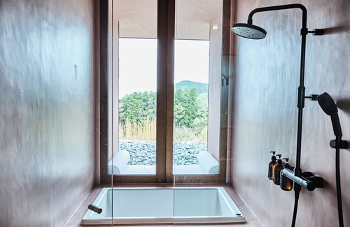 Jonan-ku Otro | Snow Peak YAKEI SUITE ABURAYAMA FUKUOKA