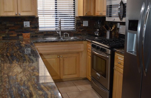 Summit Estates Casa | Snow Summit Getaway 3 Bedroom Apts by RedAwning