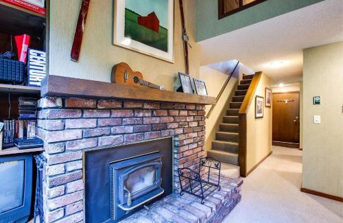 Glacier Casa | Snowater Condo 59 - A Great Family Condo With a Cabin Feel