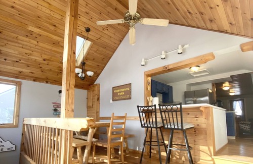 Lake Placid Chalet De Esquí | Snoway Chalet EV Charger Walk to Main St