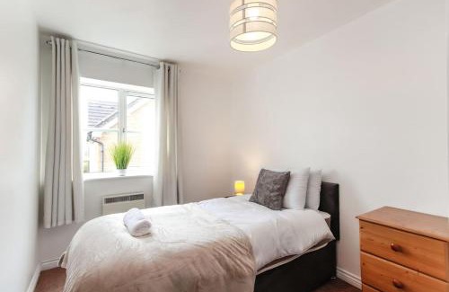 Bradley Stoke Apartamento | Snowberry Close - Contractors Long Stay by ShortStayUK