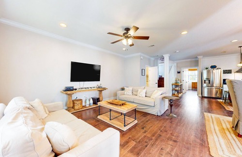Villages of Crystal Beach Casa | Snowbird-friendly home in gated community with hot tub, pool, balcony, & grill