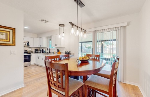 Palm Bay Casa | Snowbird-friendly home with open layout, enclosed yard, smart TV, AC, & W/D