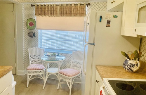 Belleair Beach Condominio | Snowbird Escapada - Belleair Beach, FL