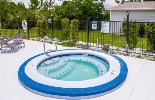 Summerdale Apartamento | Snowbird Haven