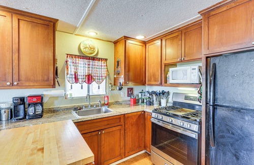 Quartzsite Casa | Snowbird Heaven: Rural Quartzite Home Near Hiking