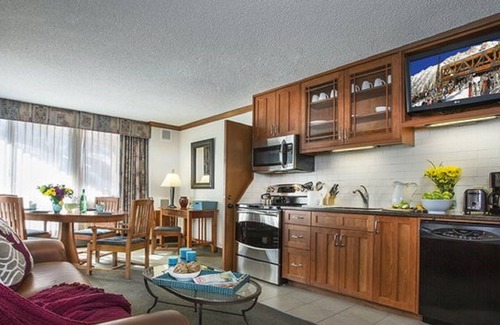 Salt Lake Mountain Resorts Condominio | Snowbird Ski Resort - 2 habitaciones / 2 baños con bañera de hidromasaje.