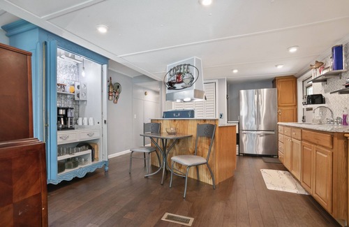 Welaka Casa | SNOWBIRDS(Long term visitors) or Quick getaway this is the home for you!