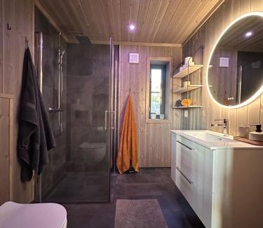 Gala Villa | Snowcake Cottage