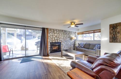 Mammoth Lakes Apartamento | Snowcreek Resort Condo with Deck at Mammoth Mountain