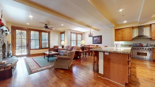 Mammoth Lakes Apartamento | Snowcreek VI The Lodges #1133 condo