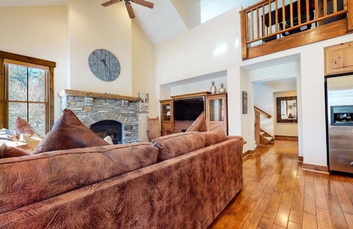Mammoth Lakes Apartamento | Snowcreek VI The Lodges #1167 condo