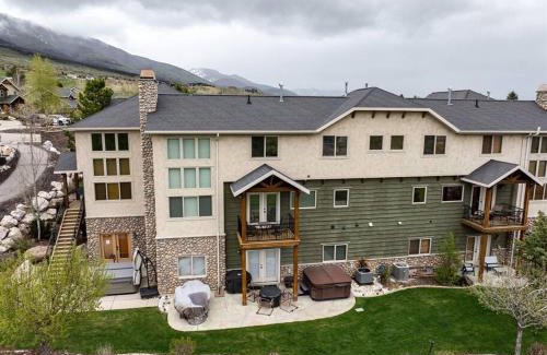 Wolf Creek Casa | Snowcrest Summit Retreat