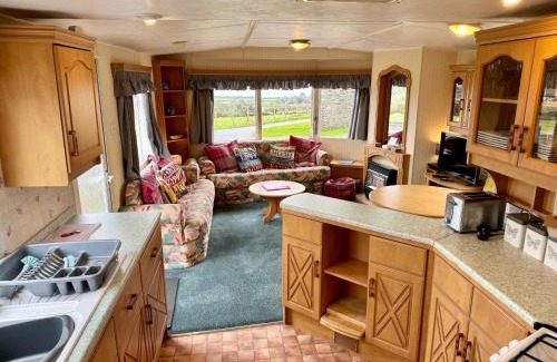 Rhyd-y-clafdy Chalet De Esquí | Snowdon Bay - North Wales - Stunning Llyn Peninsula Mountain & Ocean Views - Wilde Retreats