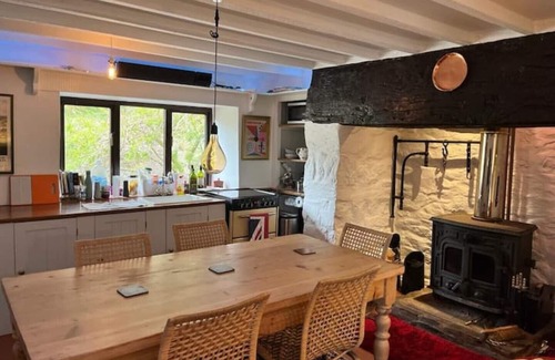 Mawddwy Otro | Snowdonia woodland retreat - stunning views & private woodland
