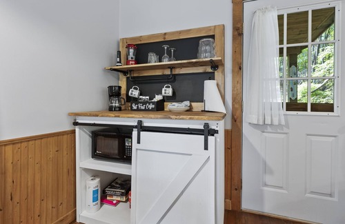Logan Cabaña | Snowdrop Cottage at The Inn & Spa at Cedar Falls