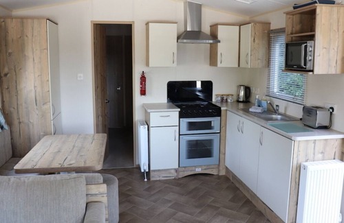 Hamworthy Casa | Snowdrop Lovely caravan, veranda and dogs stay free at Rockley Park Poole Dorset