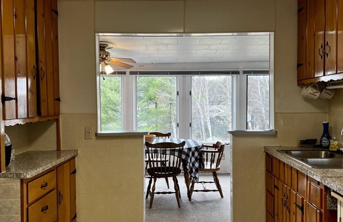Mercer Cabina | Snowmobiler's Haven! Near Downtown Mercer!