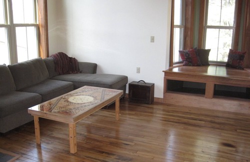 Belfort Casa | La caída en Adirondacks es excepcional: las fechas posteriores al 15 de septiembre aún están disponibles.