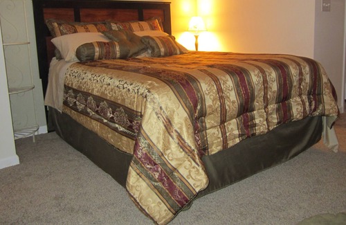Snowshoe Apartamento | Snowshoe Studio - VRBO Premier Partner