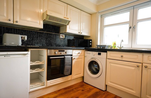 Chapelhall Apartamento | Snug Modern Apartment