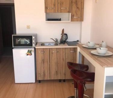 Tankovo Apartamento | Snug Studio Apt, Sunny Day 6