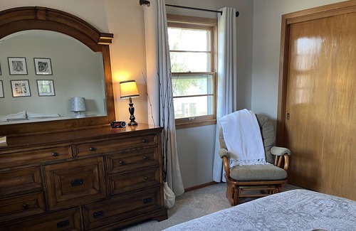 Emery Casa | Snuggle Inn….. in this cozy home 6 minutes from I-90