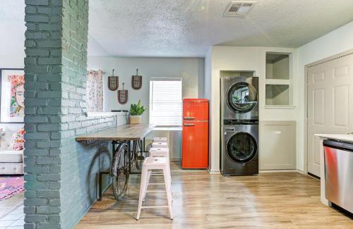 Central Oklahoma City Casa | Snuggle Inn - satisfy your wanderlust in Central NW OKC