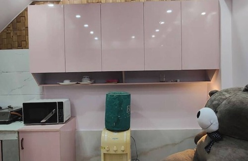 Govindpuri Apartamento | Snuggle Inn - Teddy themed BnB (couple friendly)