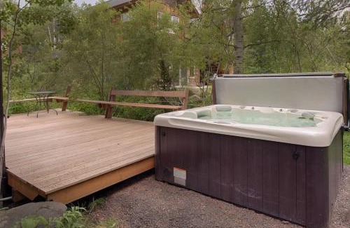 McCall Casa | SO AWeSOME CABIN HotTub Nr Brundage Euro Feel