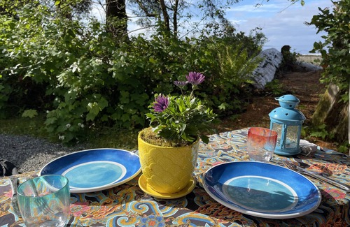 Ucluelet Alquiler De RV | So Damn Lucky Glamping