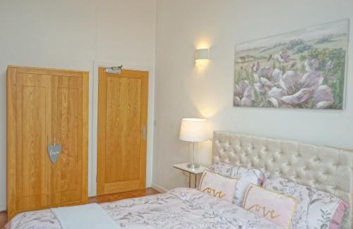 Castle Apartamento | Soak up the Light at a Soothing, Stylish Apartment in Swansea Marina
