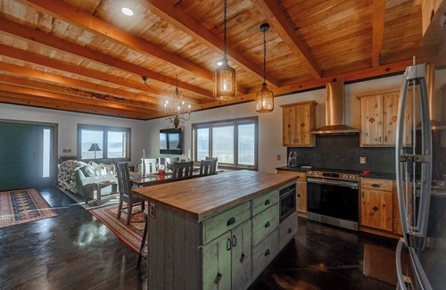 Livingston Cabina | Soaring Eagle Guest Cabin