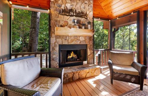 Morganton Casa | Soaring Hawk Lodge 15 Minutes Downtown Blue Ridge