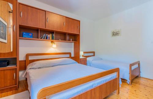 Cres Casa | Soba Cres