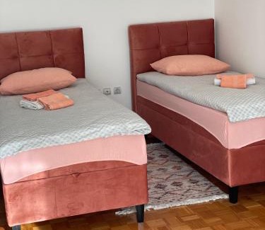 Gradacac Apartamento | Sobe Lara
