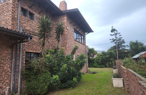 Bluewater Bay Casa | Sobha Guesthouse