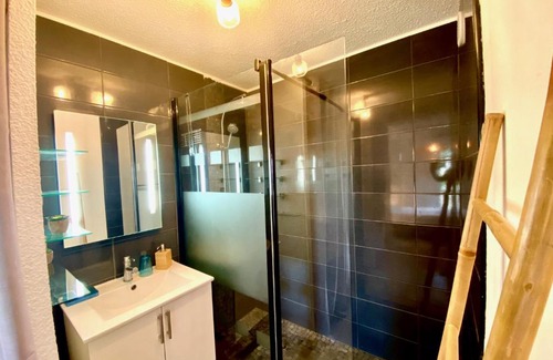 Annemasse Apartamento | SOBNB HAUT DU LEMAN 6- Magnifique appartement proche frontière av piscine
