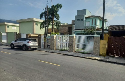 Centro Casa | SOBRADO-BERTIOGA-Uso exclusivo para grupos de até 12 pessoas em 1 até 4 suítes