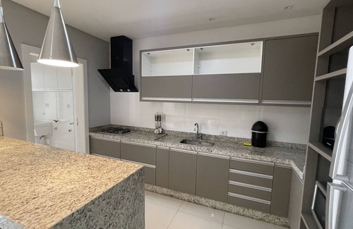 Regiao Norte Casa | Sobrado com Piscina e Churrasqueira de Alto Padrão em Foz