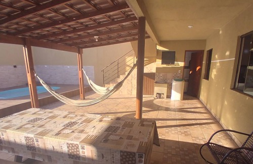 Caioba Casa | Sobrado com piscina em Caiobá